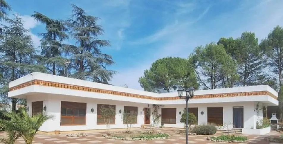 Las Arboledas Alojamiento Rural Baeza